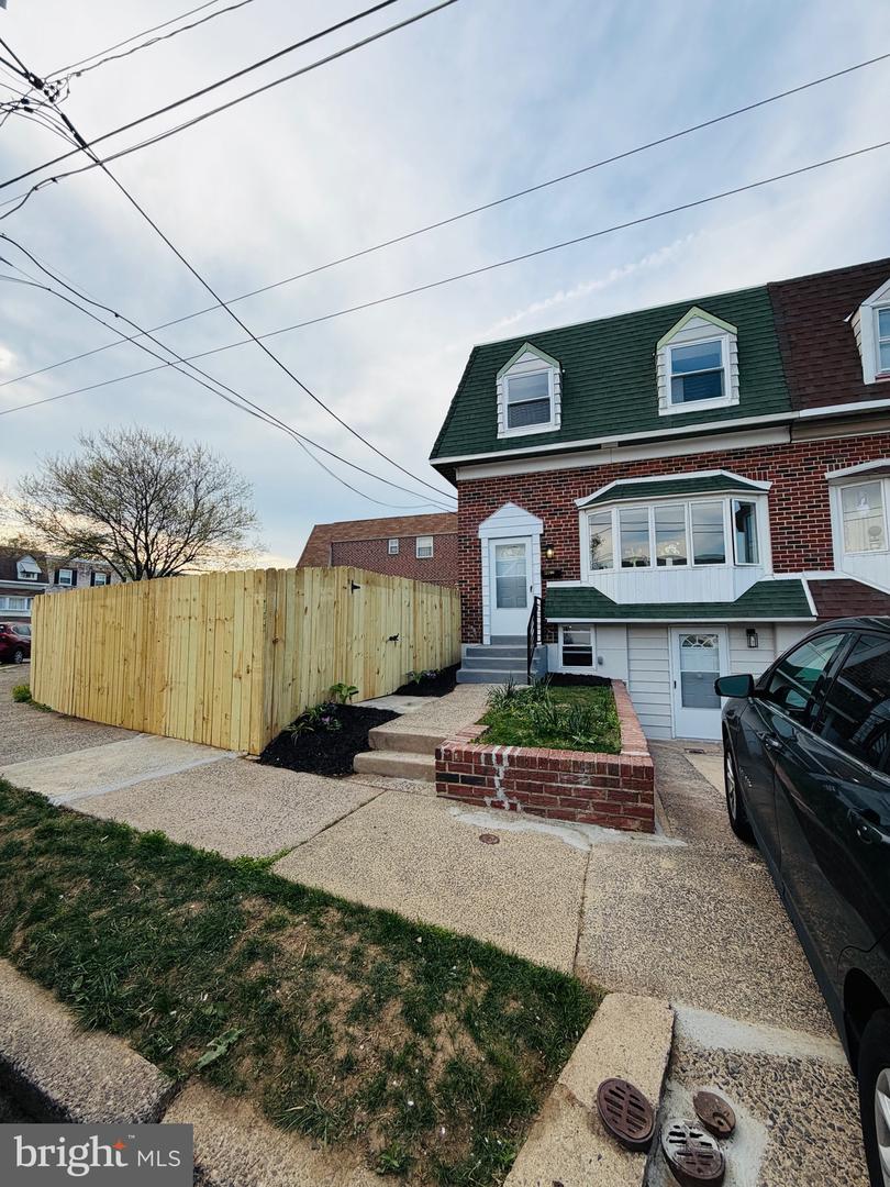 12700 Verda Drive, Philadelphia
