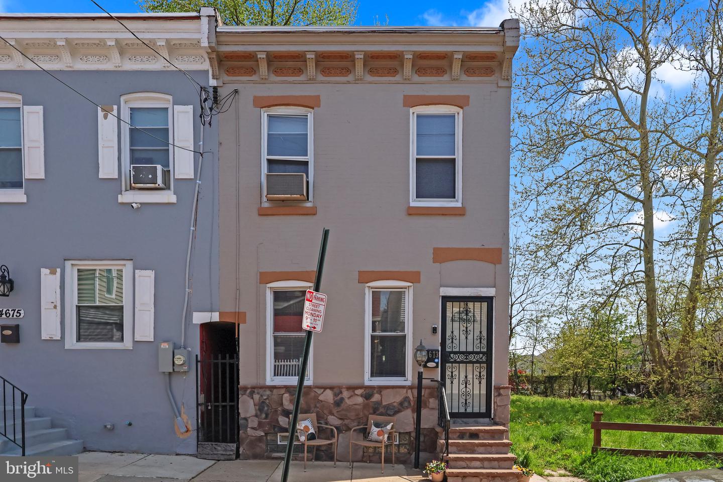 4673 Mulberry Street