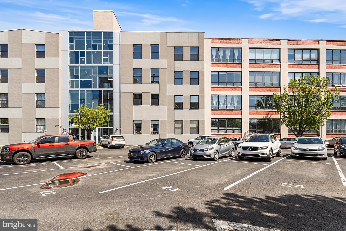 1714 Memphis Street #204