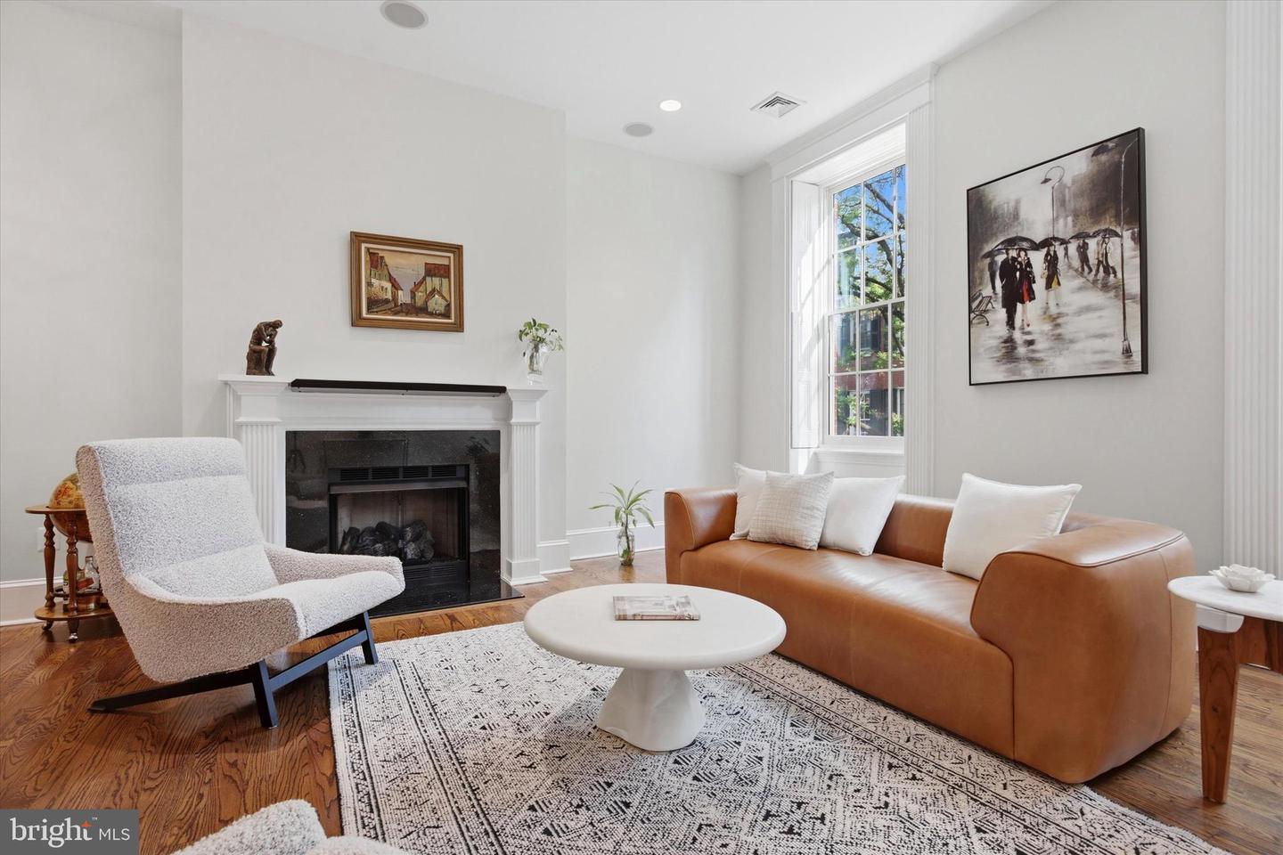 915 Clinton Street #203