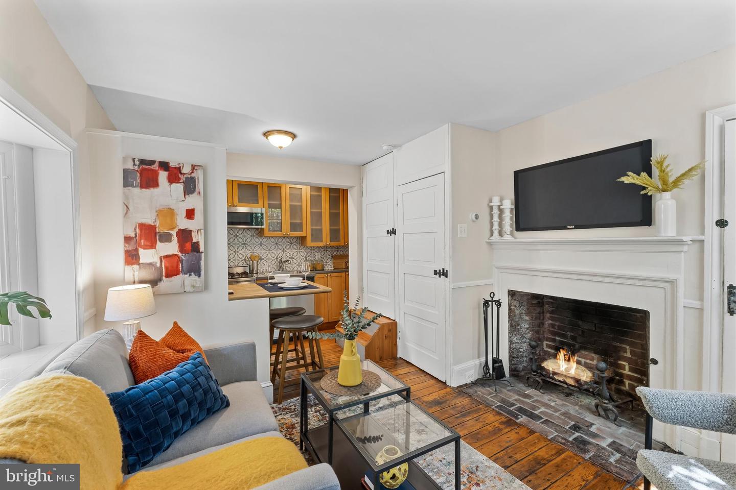 1135 Waverly Street, Philadelphia