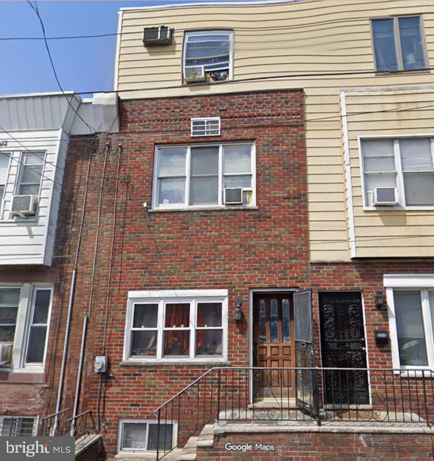 2642 S 6th Street