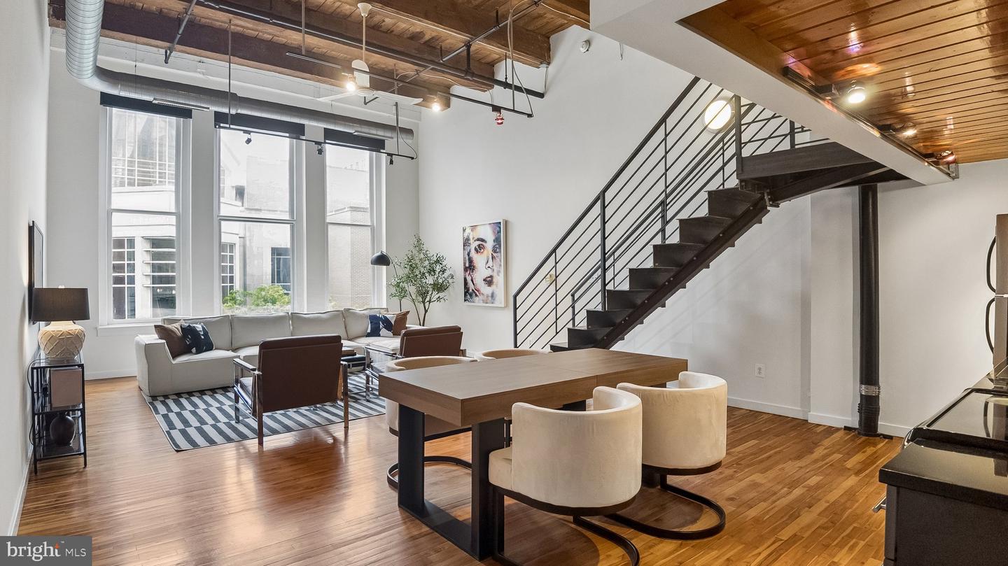1027 Arch Street #302, Philadelphia
