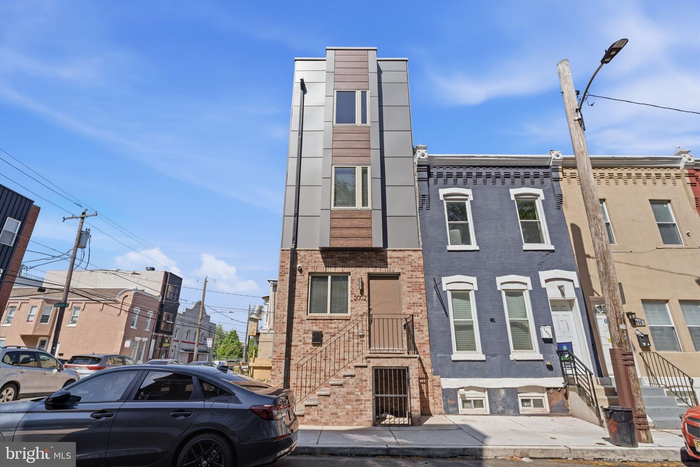2002 N Cleveland Street