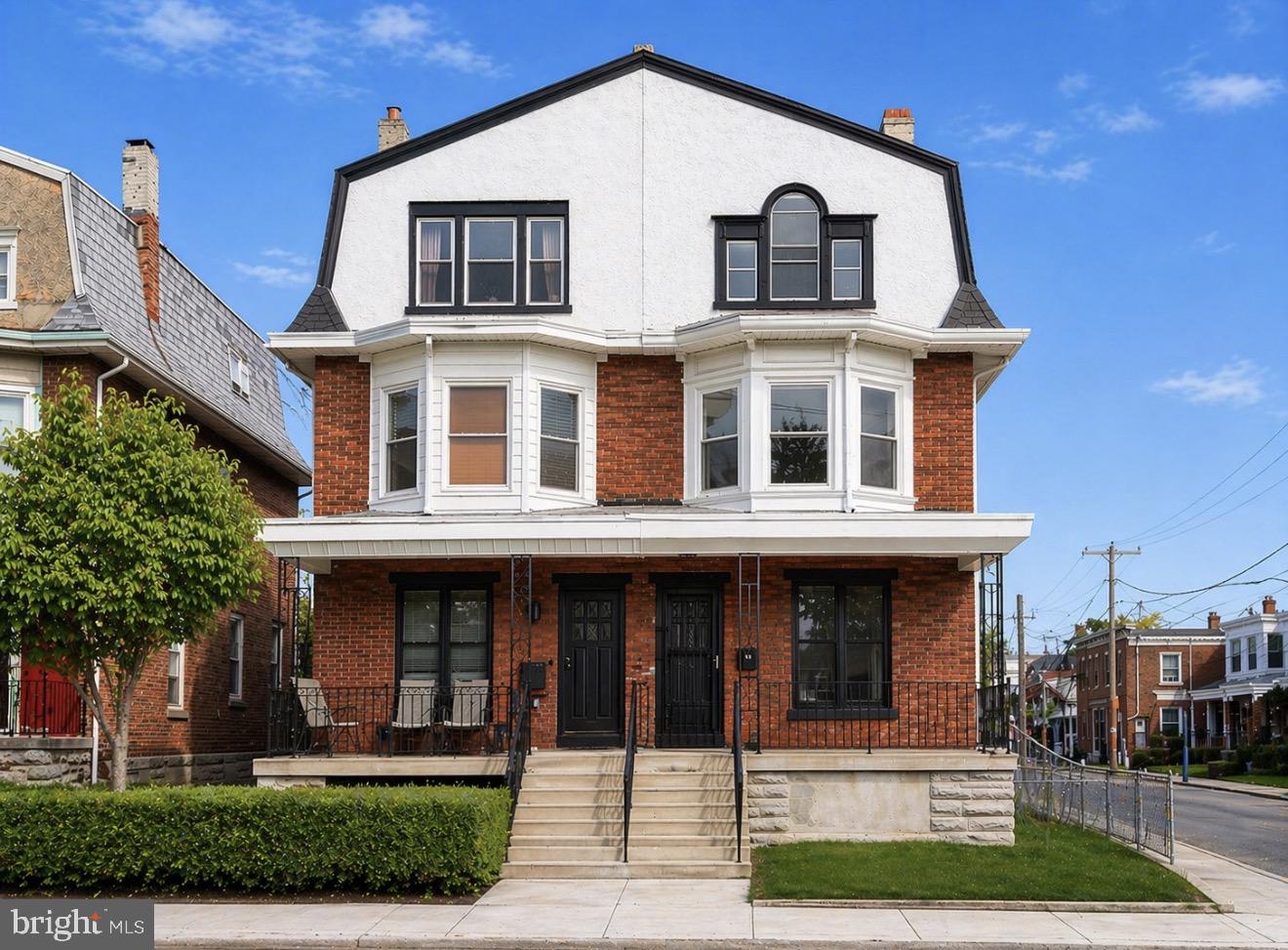 60 W Pomona Street