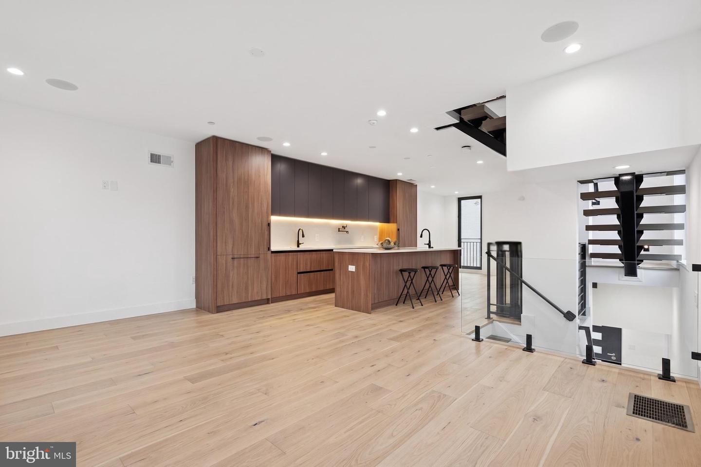 1922 Geary Street #5