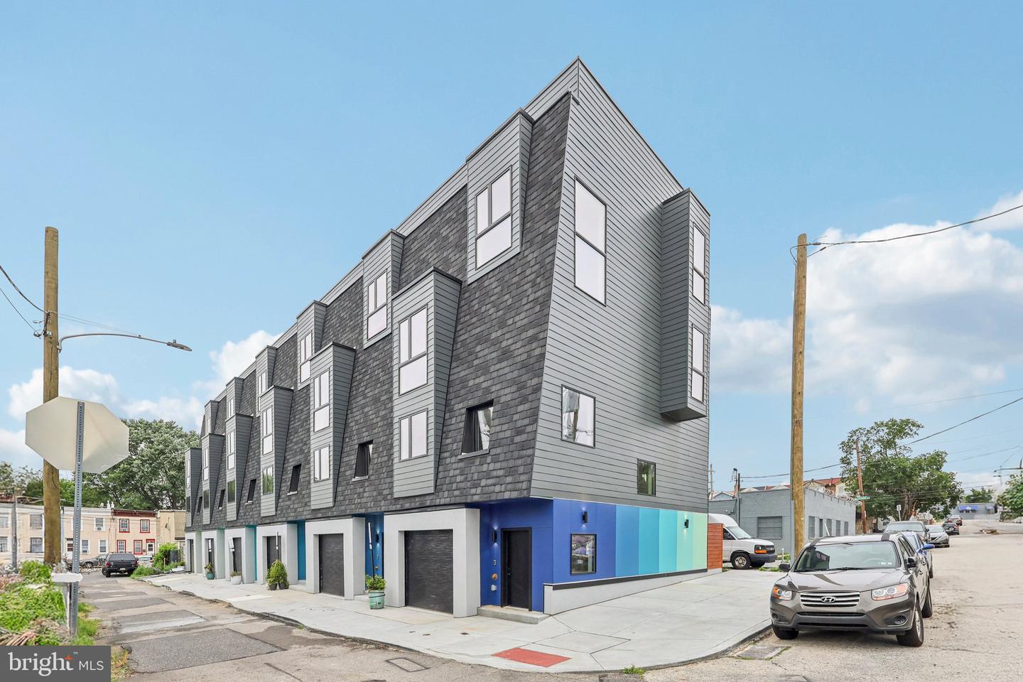 3411 W Lippincott Street