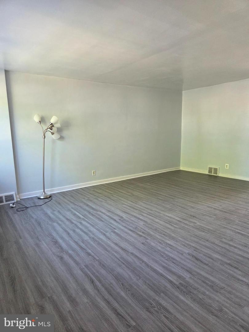 6749 E Roosevelt Boulevard, Philadelphia