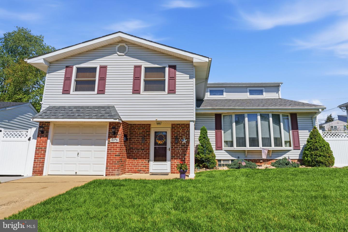 8876 Rising Sun Avenue, Philadelphia