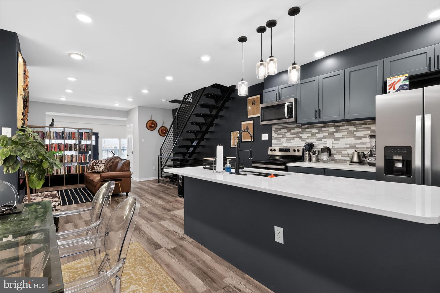 5637 Belmar Terrace