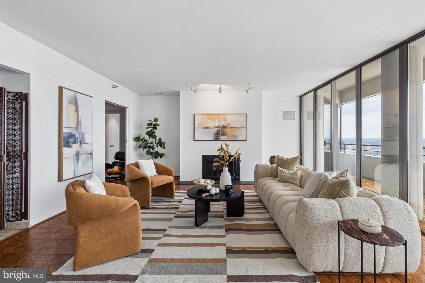 202 W Rittenhouse Square #3302