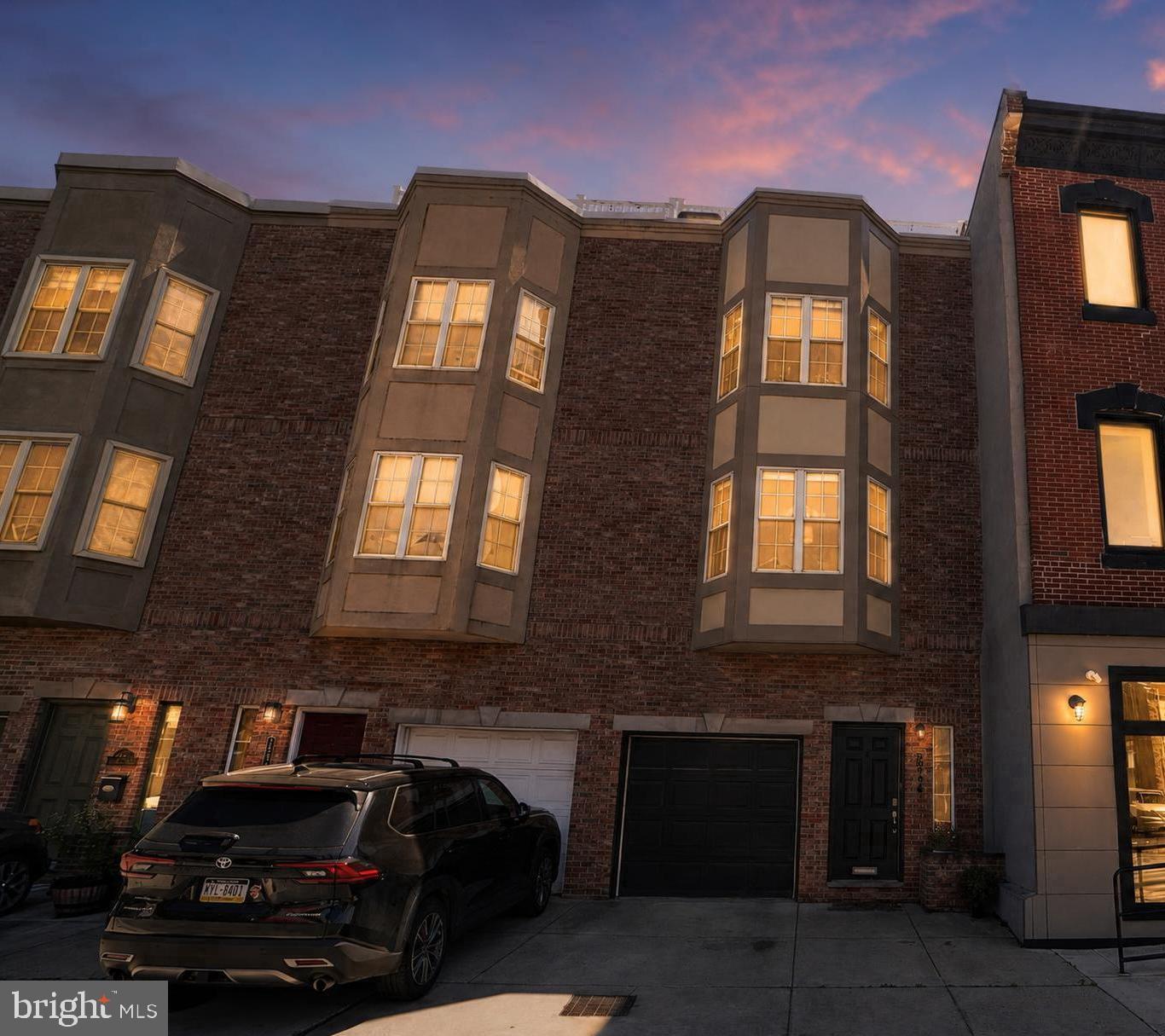 2246 Christian Street
