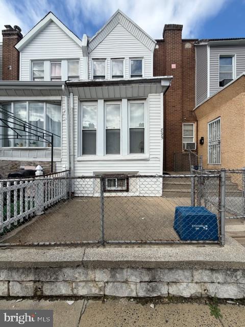 895 Marcella Street, Philadelphia