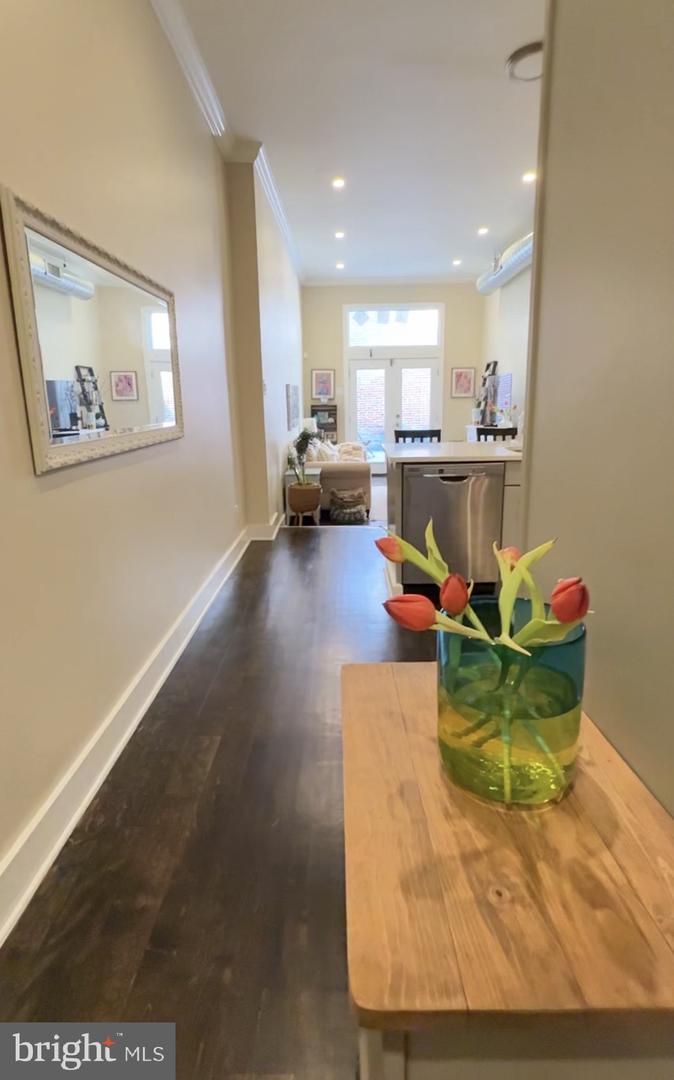 142 N 2nd Street #1b