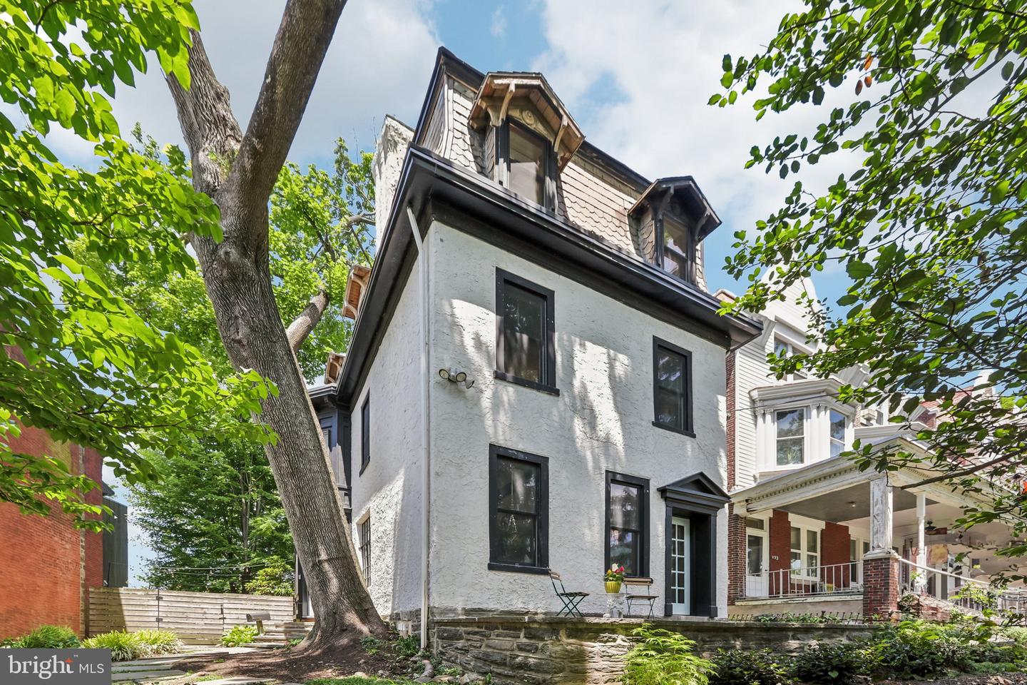 135 W Mount Pleasant Avenue