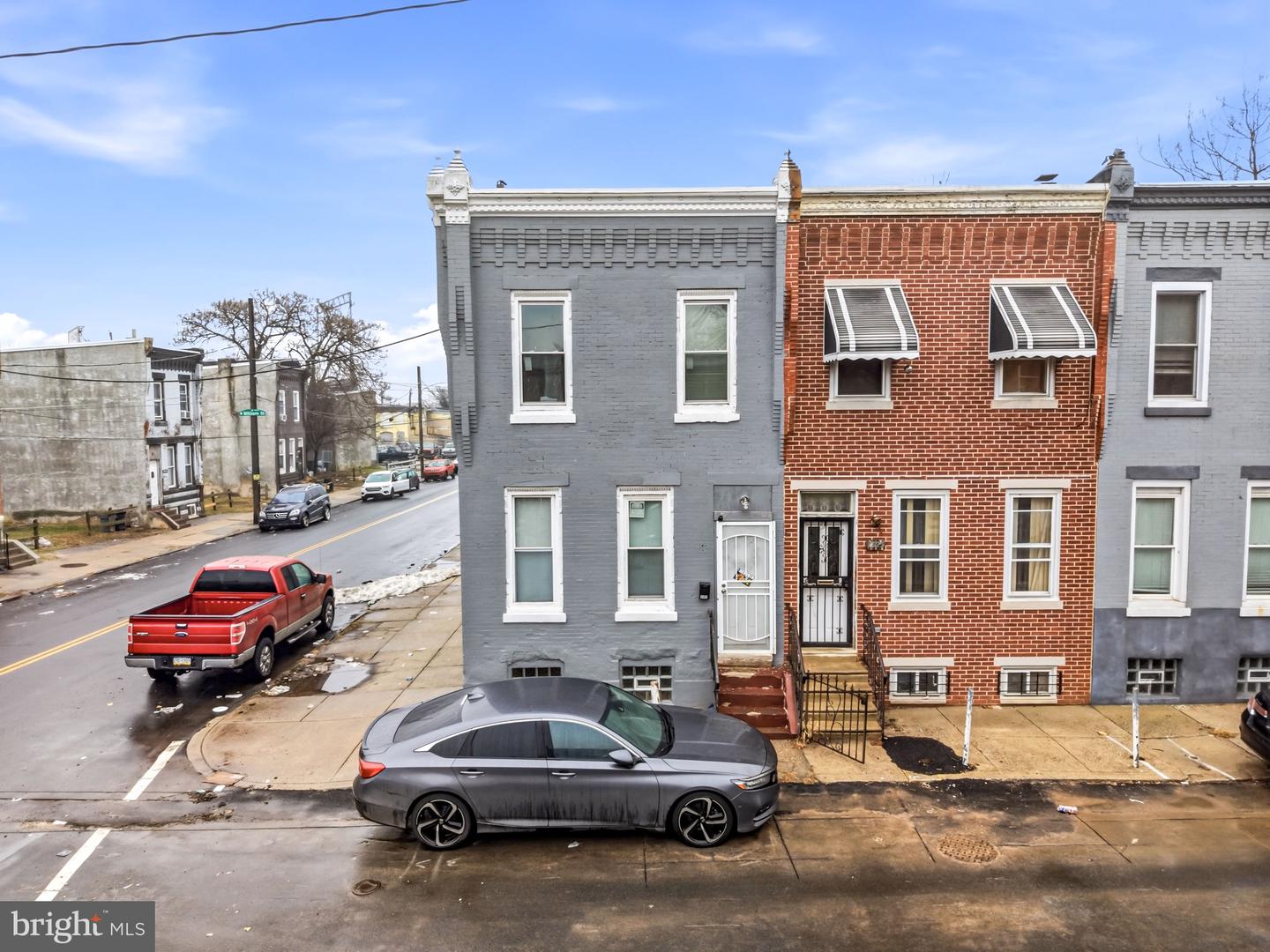 1325 W Auburn Street