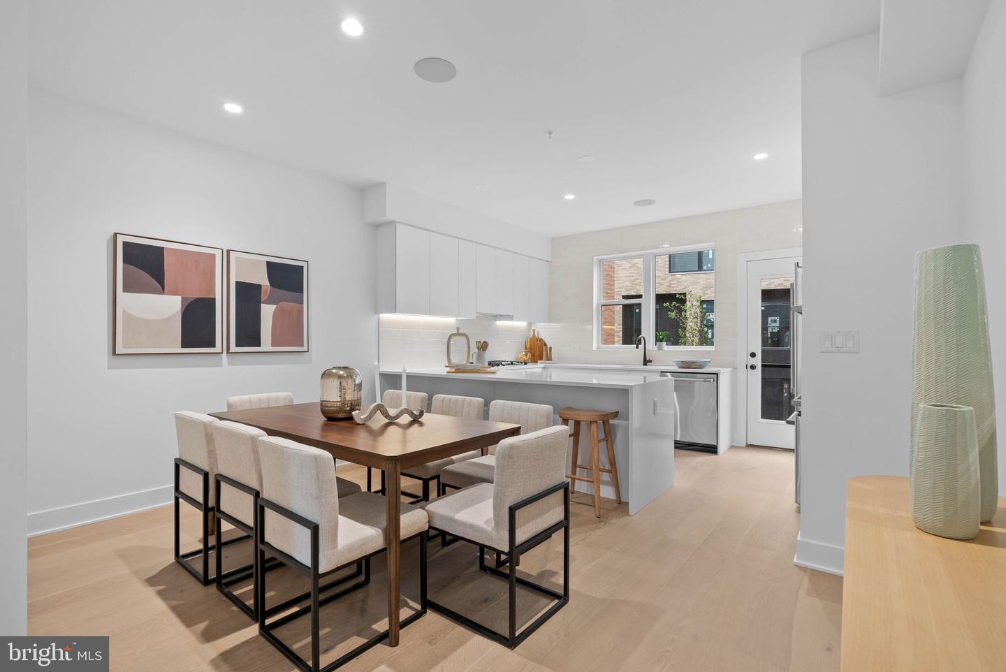 654 Fairmount Avenue #model