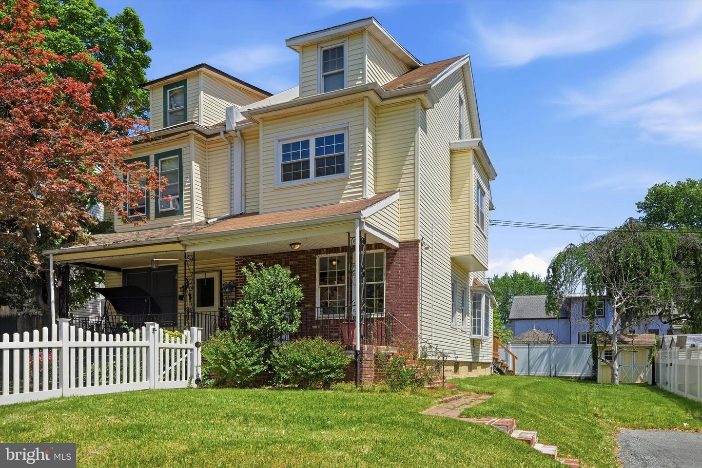 4621 Linden Avenue, Philadelphia