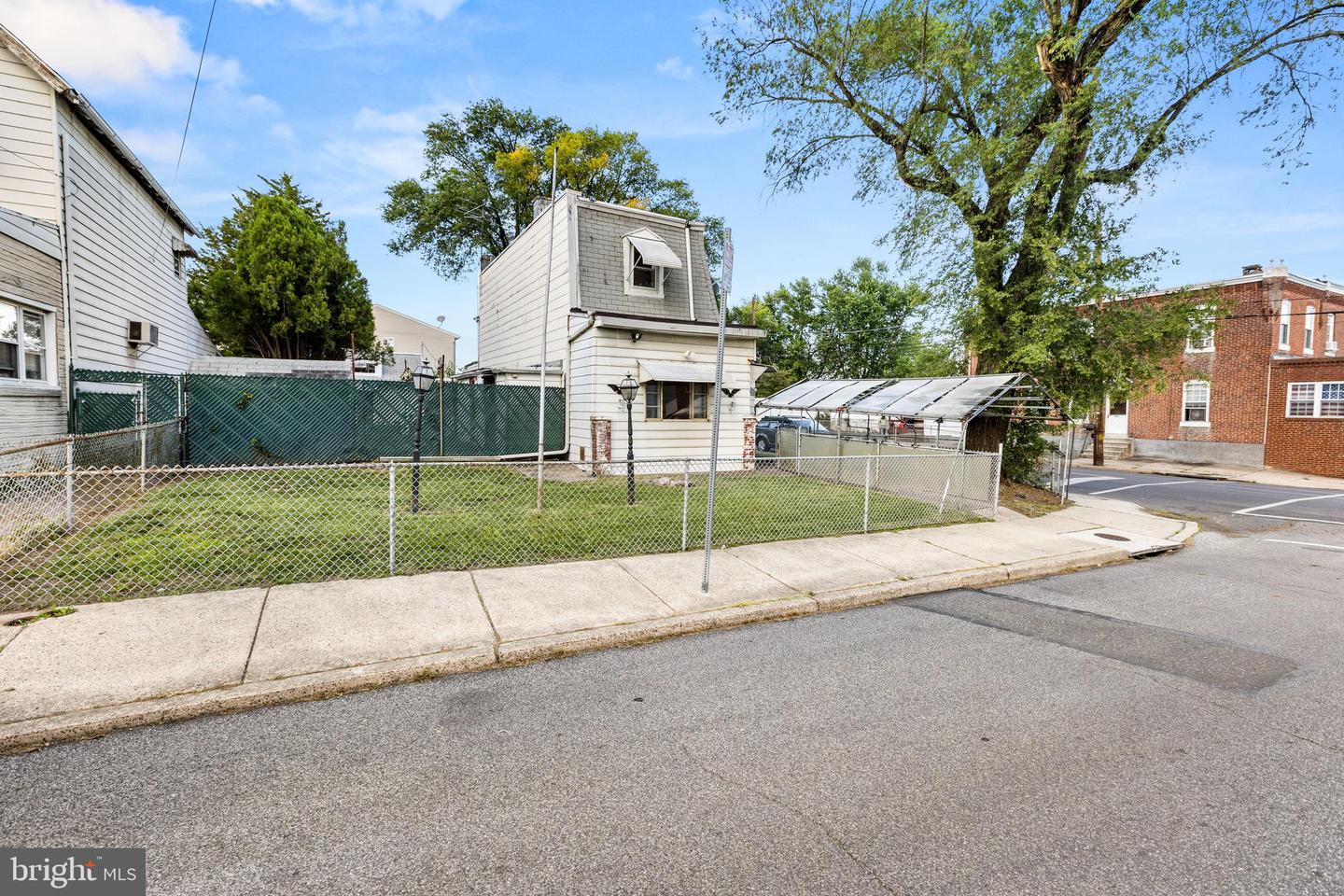 2617 S 76th Street