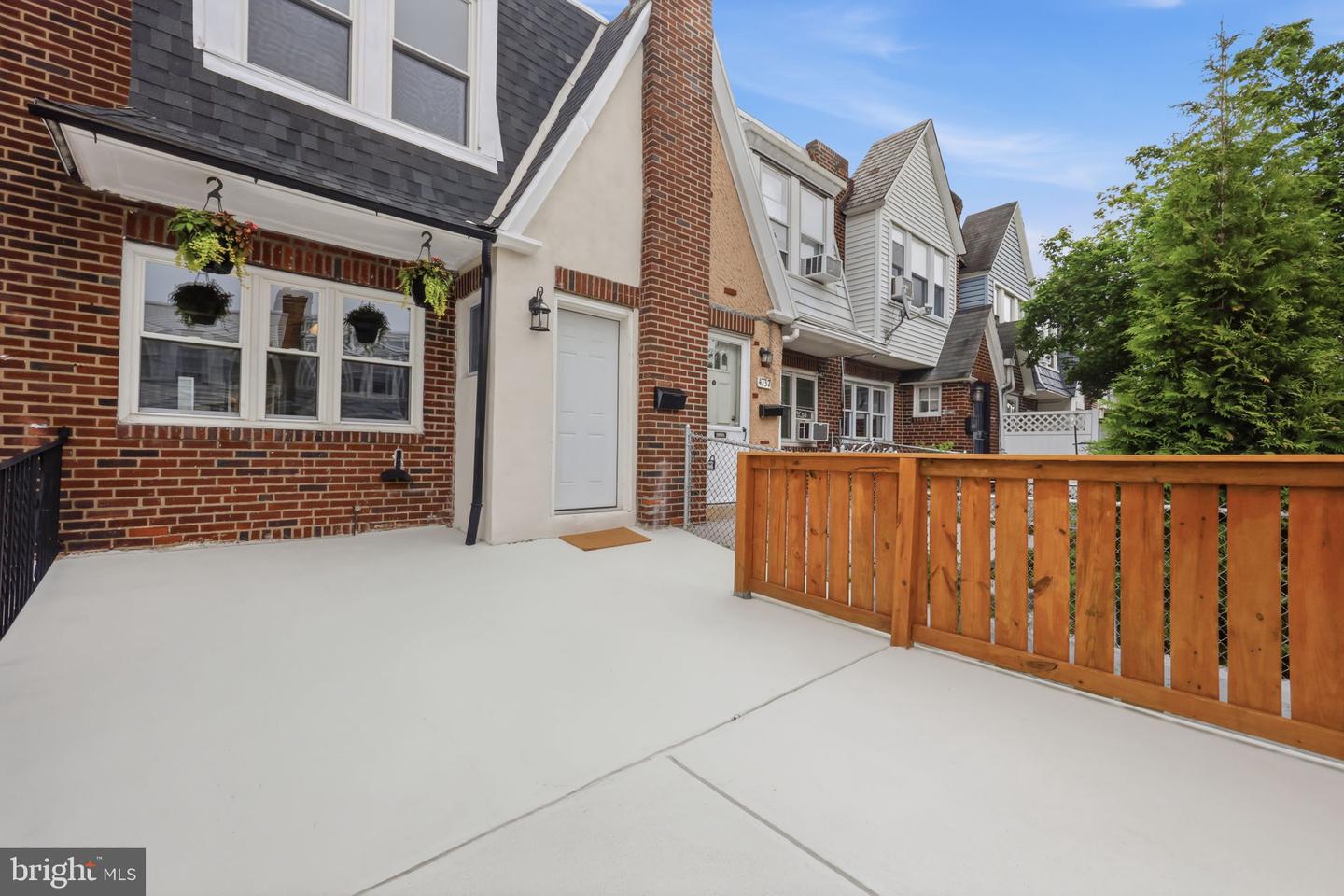 4735 Vista Street, Philadelphia