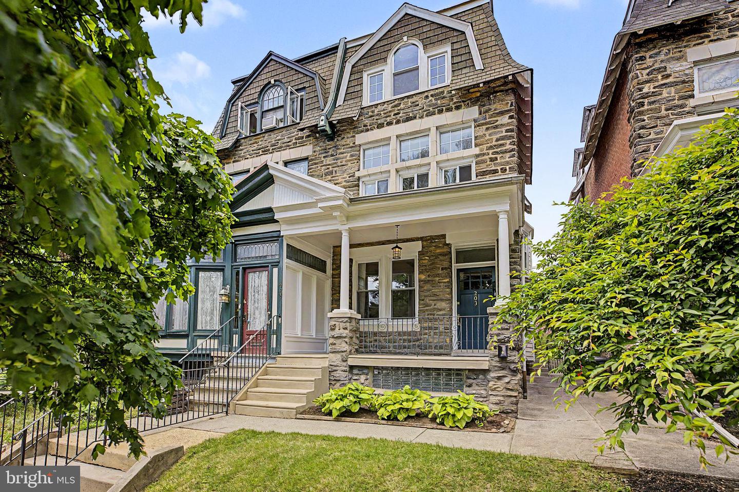 203 E Gowen Avenue, Philadelphia
