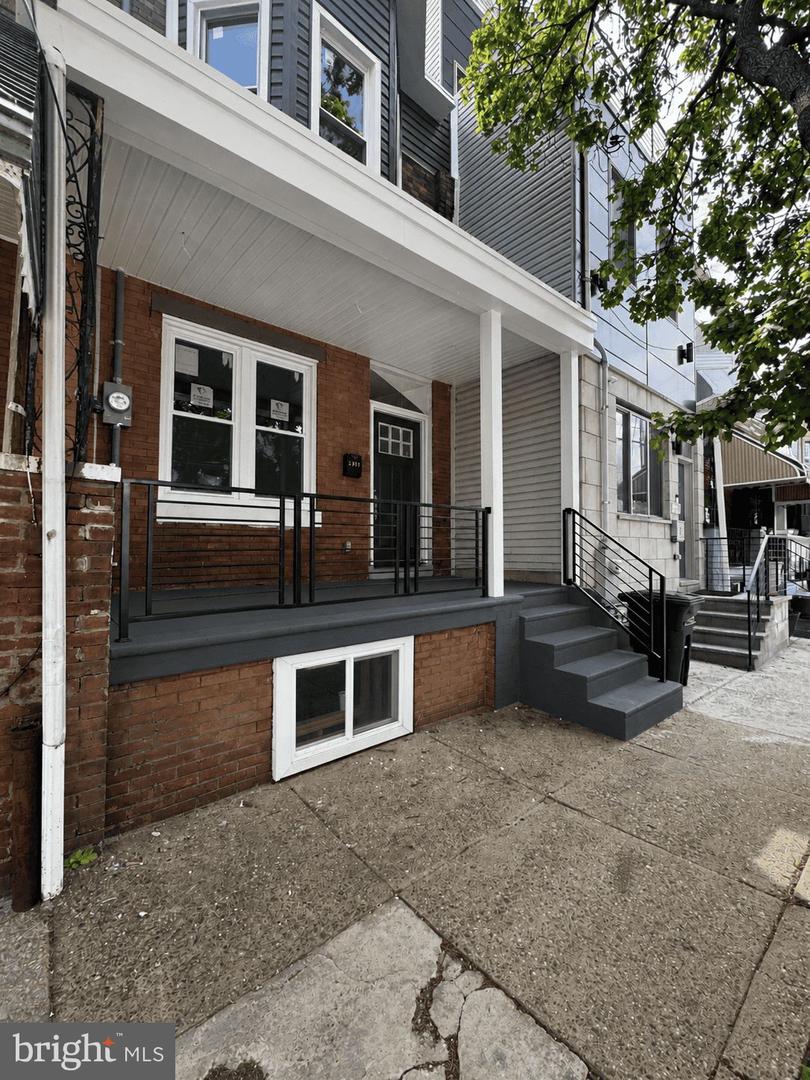 2324 Morris Street
