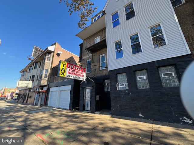 1329 W Roosevelt Boulevard