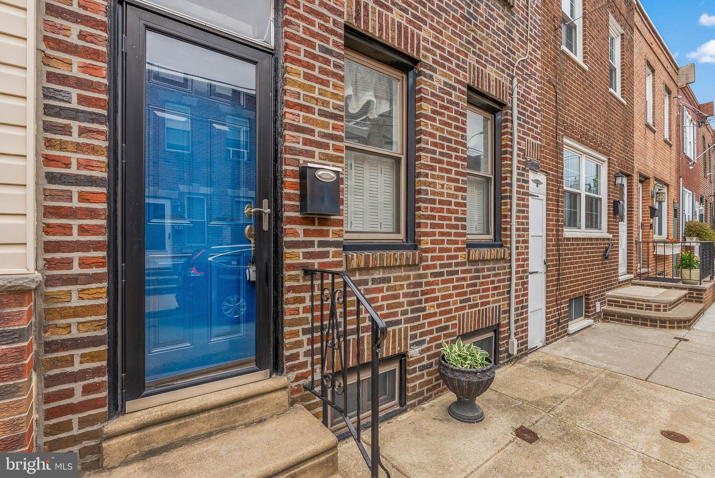 140 Sigel Street, Philadelphia