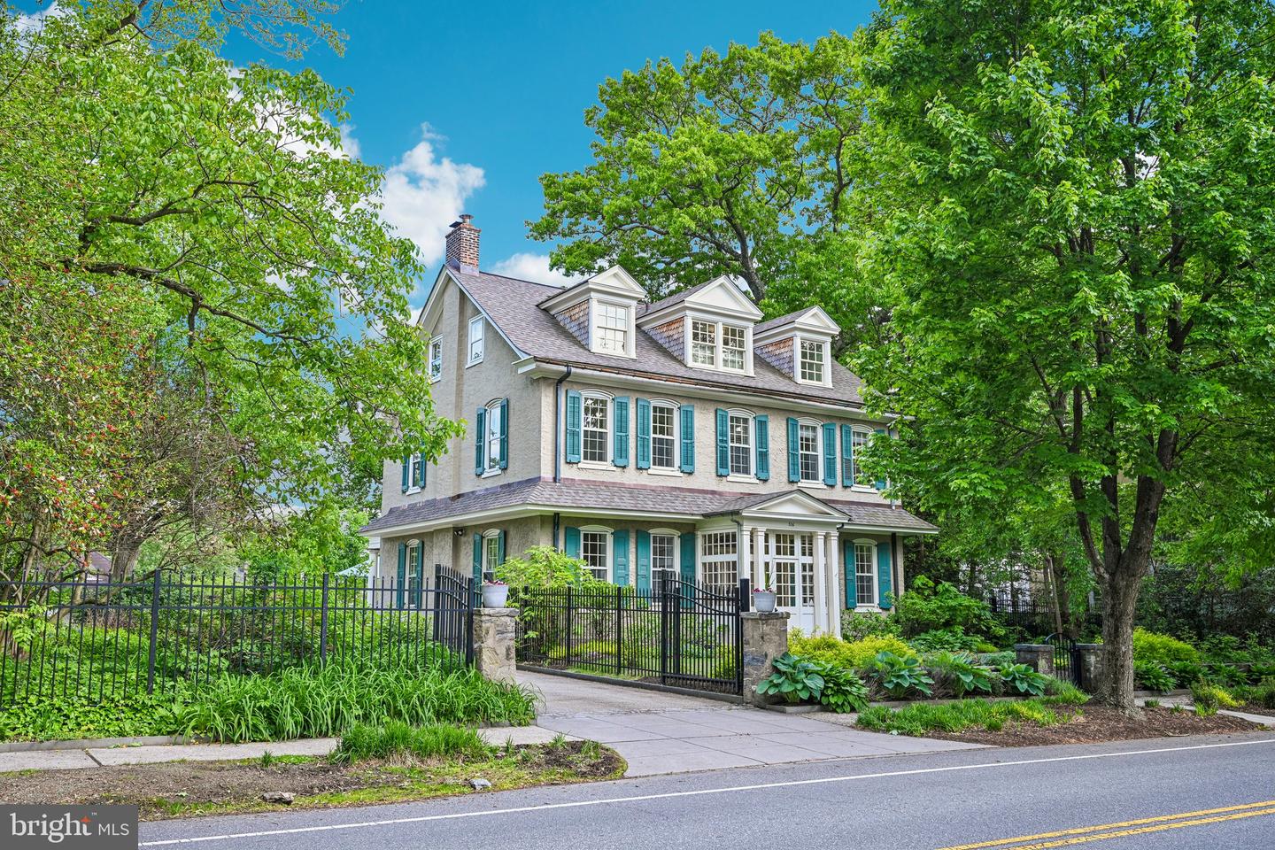 326 W Allens Lane, Philadelphia
