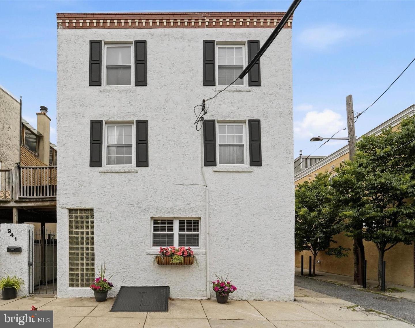 941 Montrose Street, Philadelphia