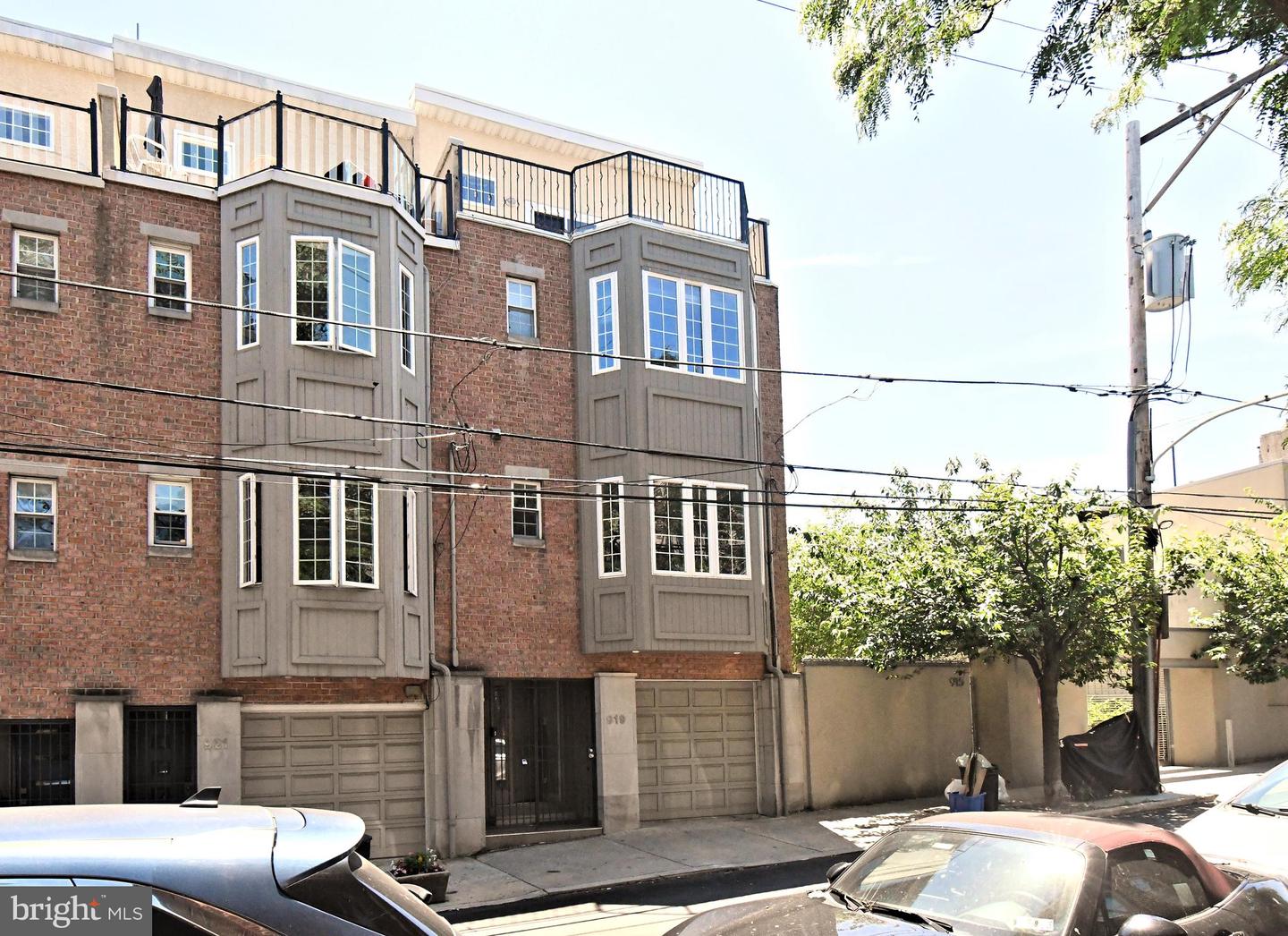 919 N American Street