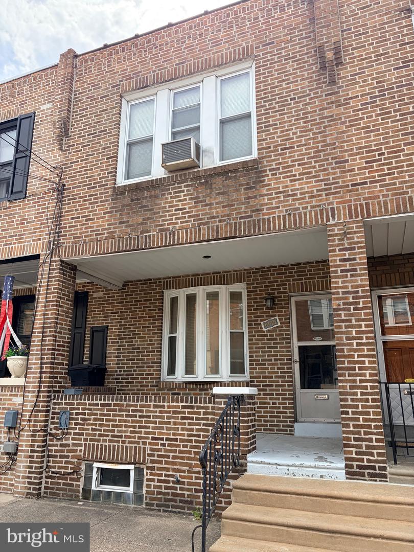 3335 Edgemont Street, Philadelphia