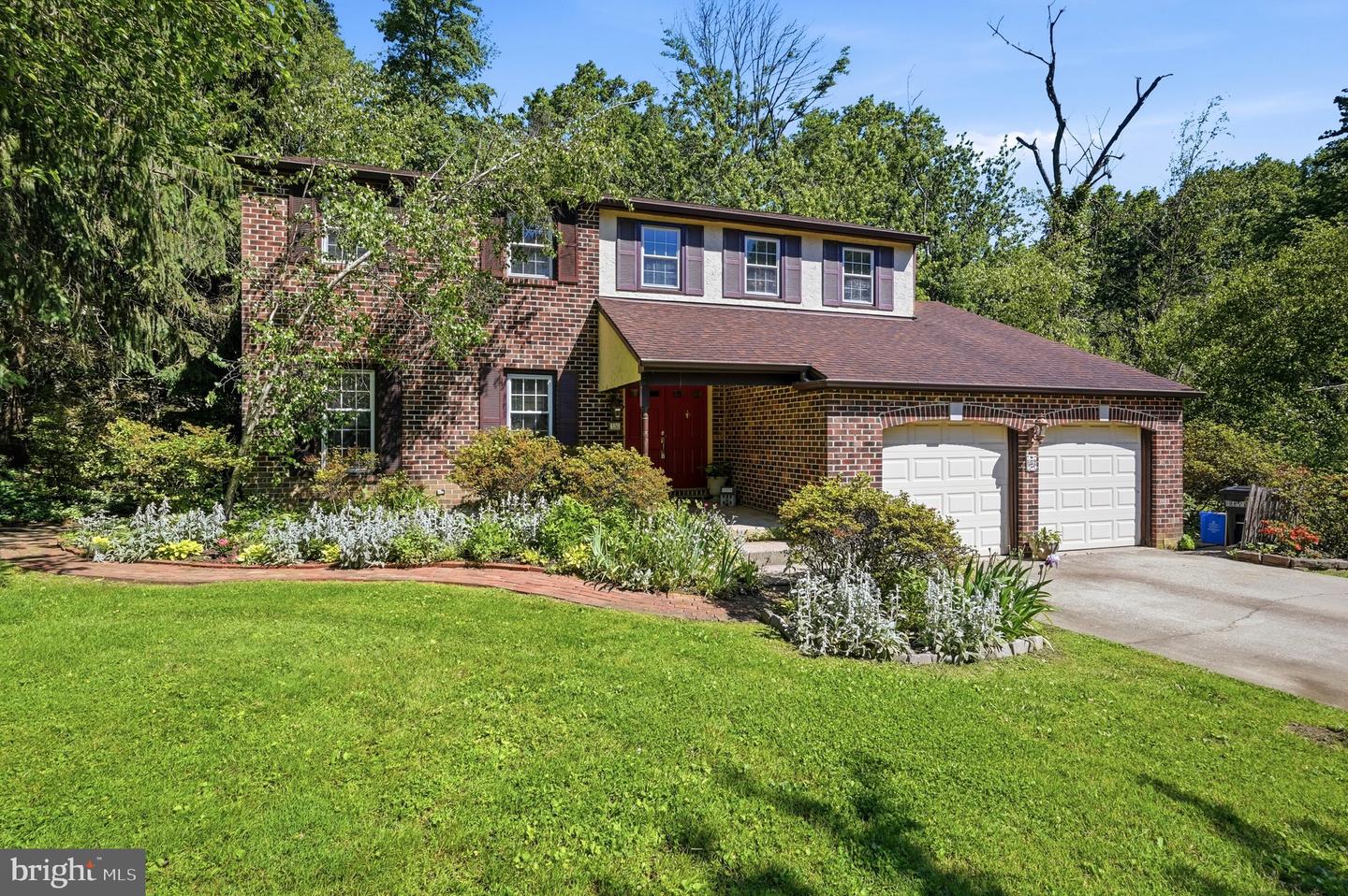 736 Summit Avenue, Philadelphia