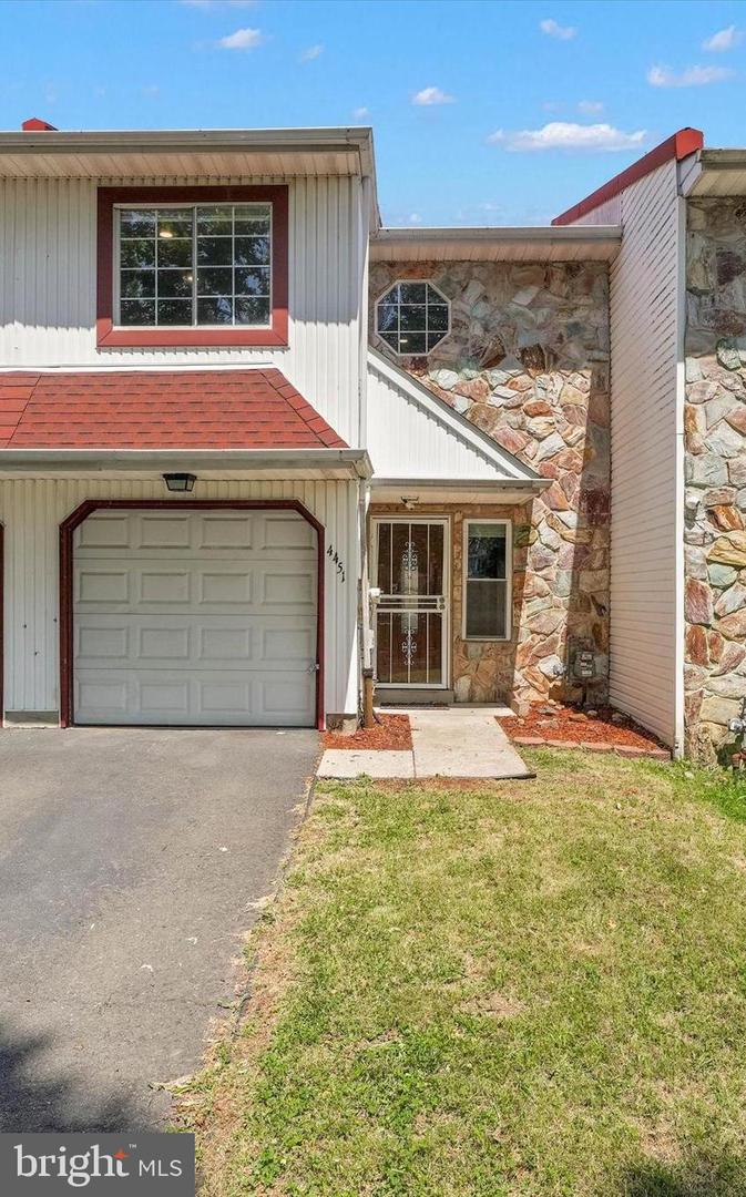 4451 Ernie Davis Circle