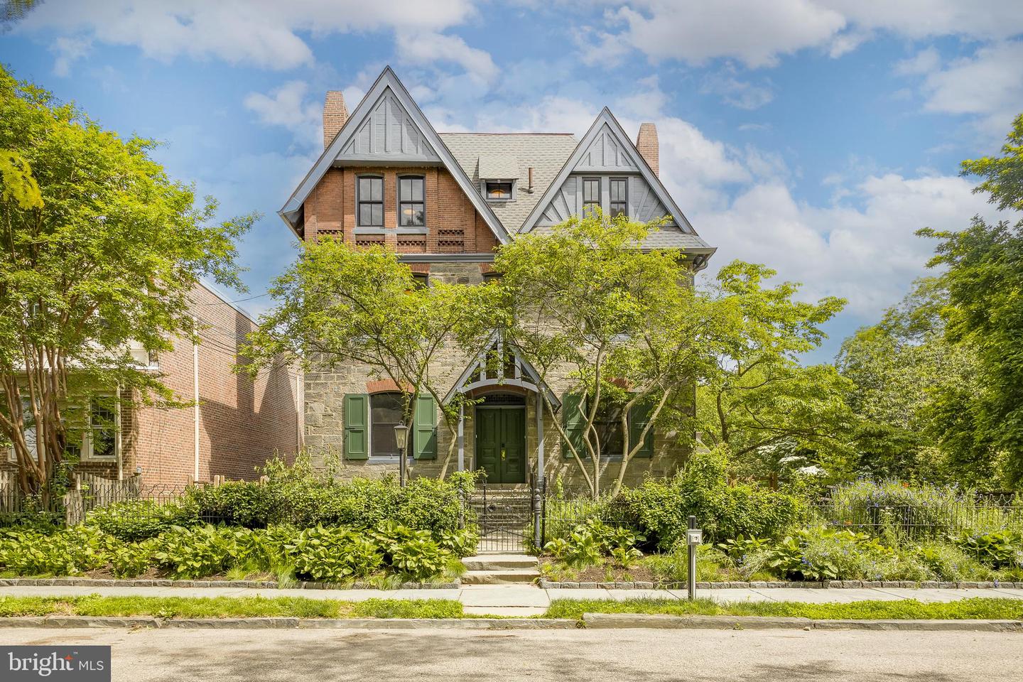 148 W Highland Avenue, Philadelphia