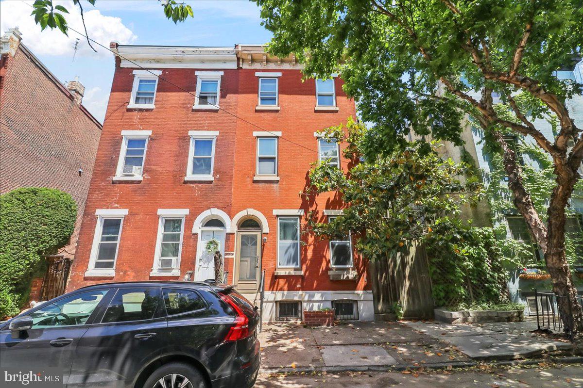 2433 Aspen Street, Philadelphia