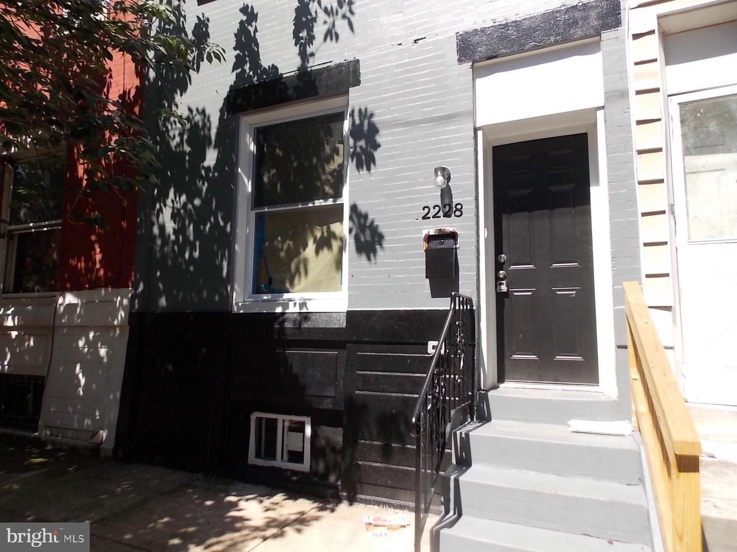 2228 N Woodstock Street