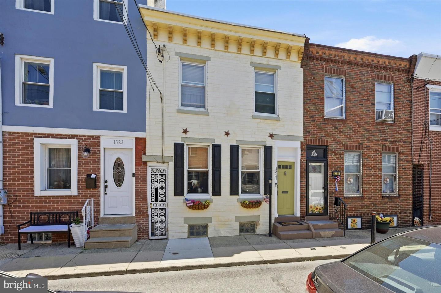 1321 E Oxford Street, Philadelphia