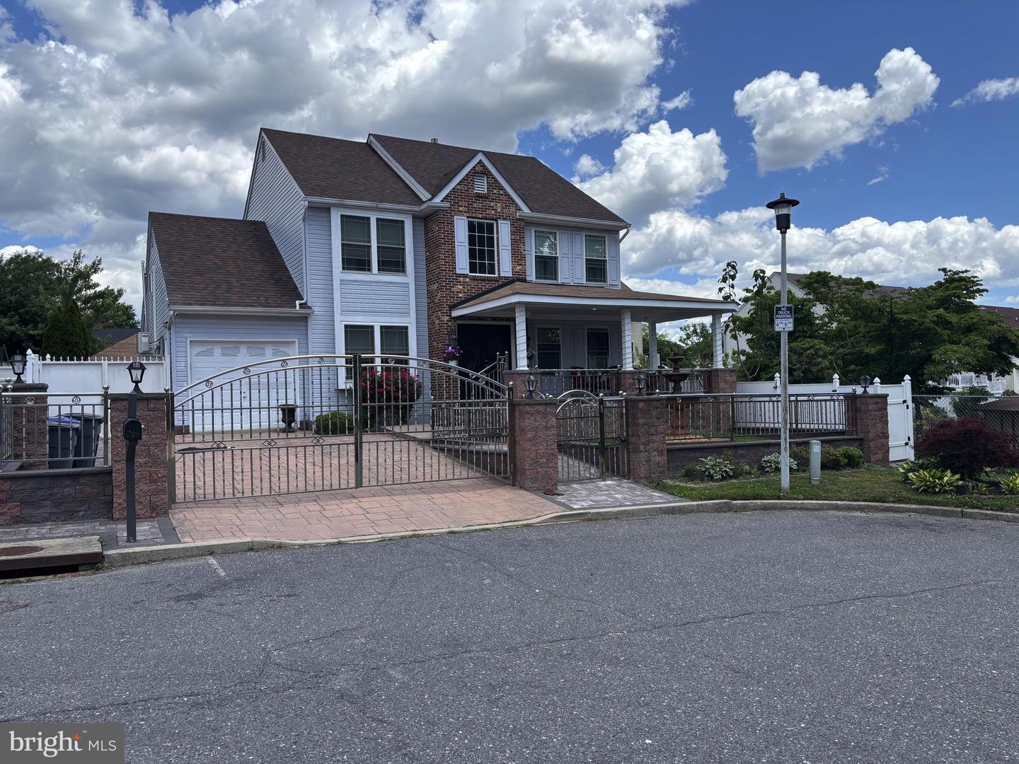 8905 Springview Road