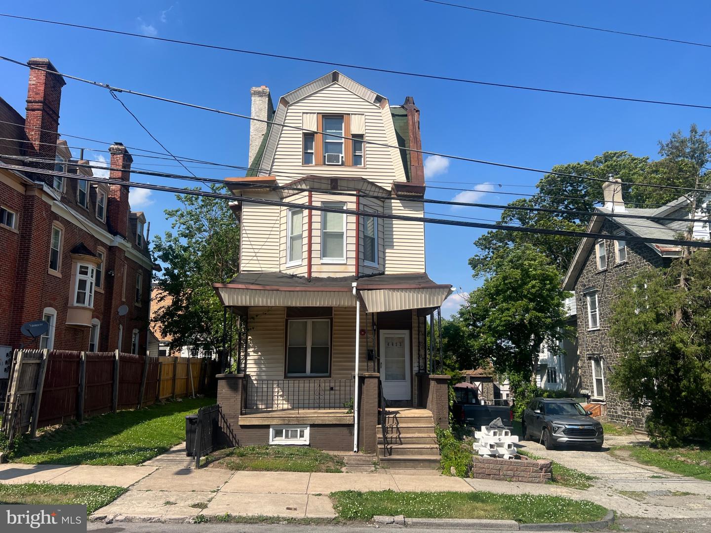 4623 Pulaski