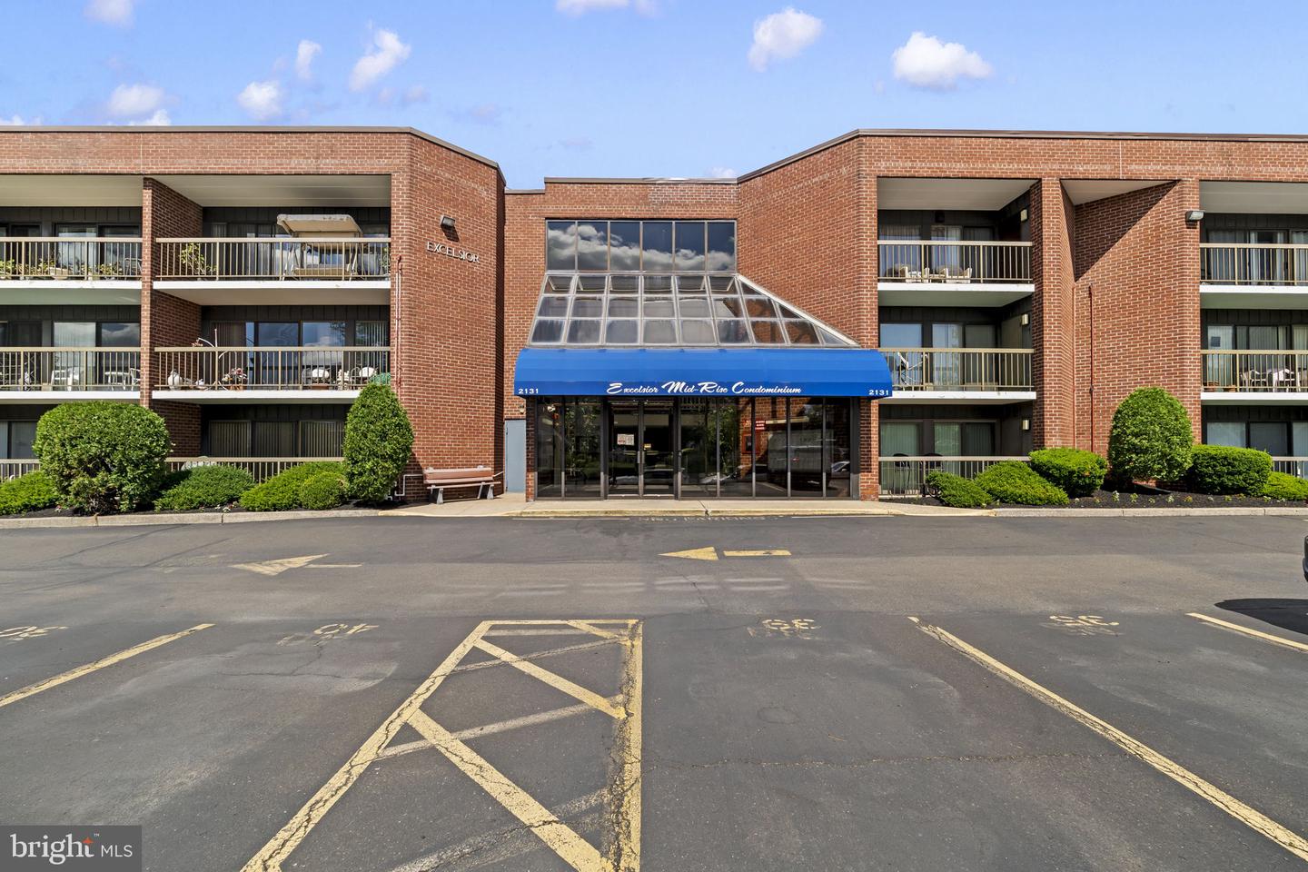 2131 Welsh Road #303