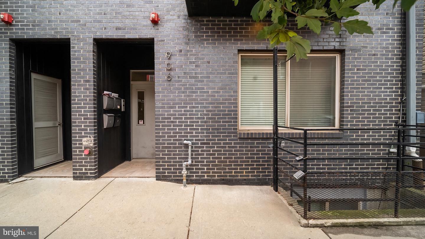 906 N 16th Street #3r, Philadelphia