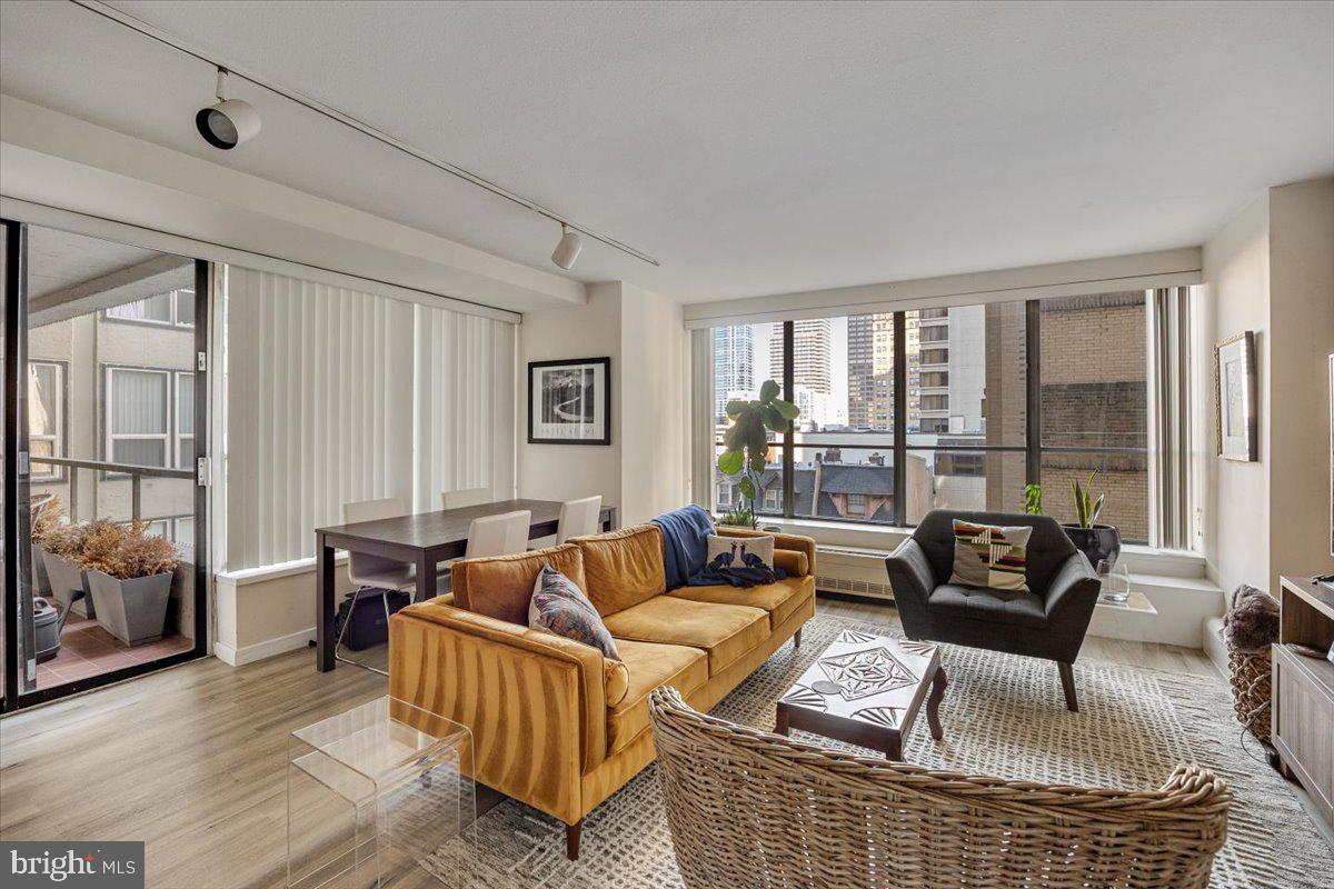 224 W Rittenhouse Square #601