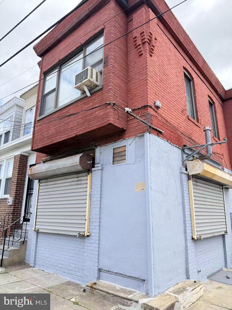 5001 Worth Street
