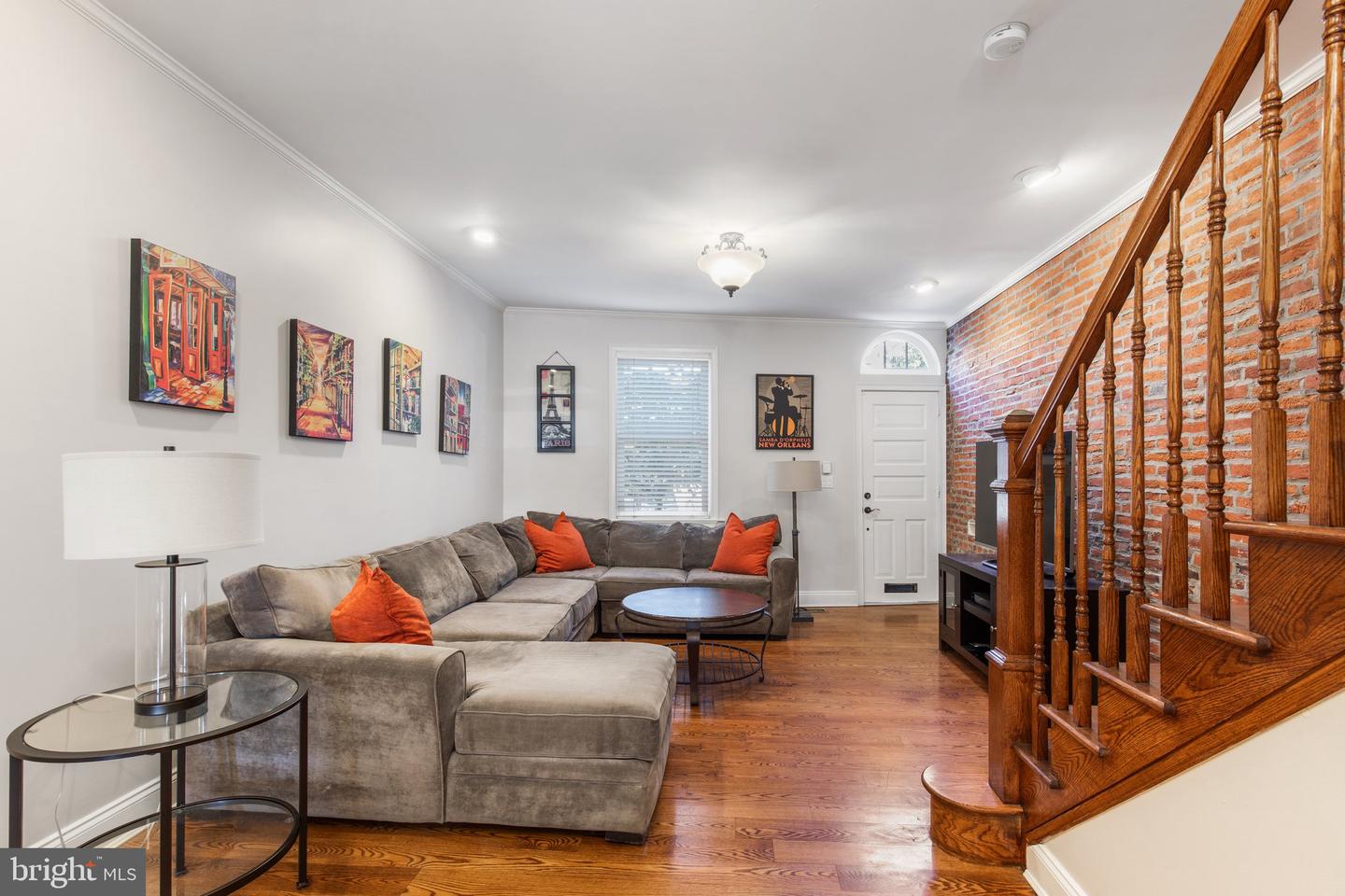 919 S 6th Street