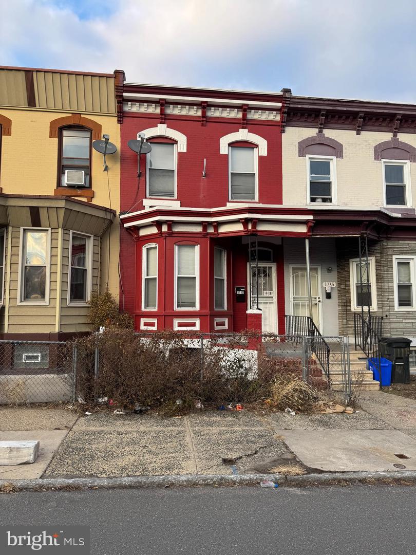 1117 W Silver Street