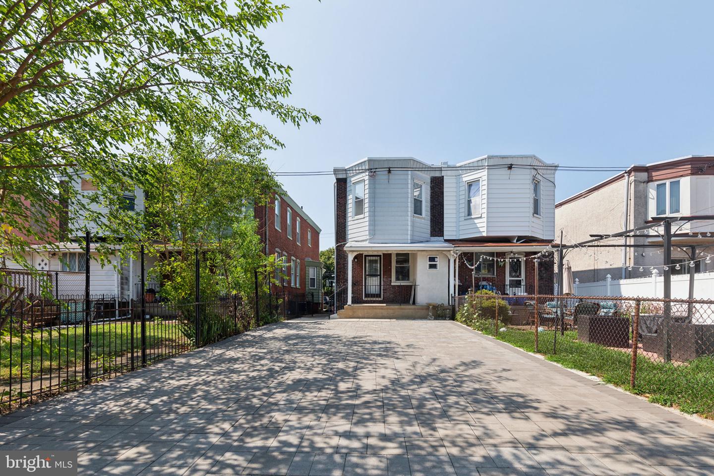 1821 W Porter Street