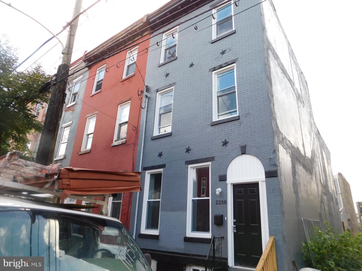 2238 W Master Street