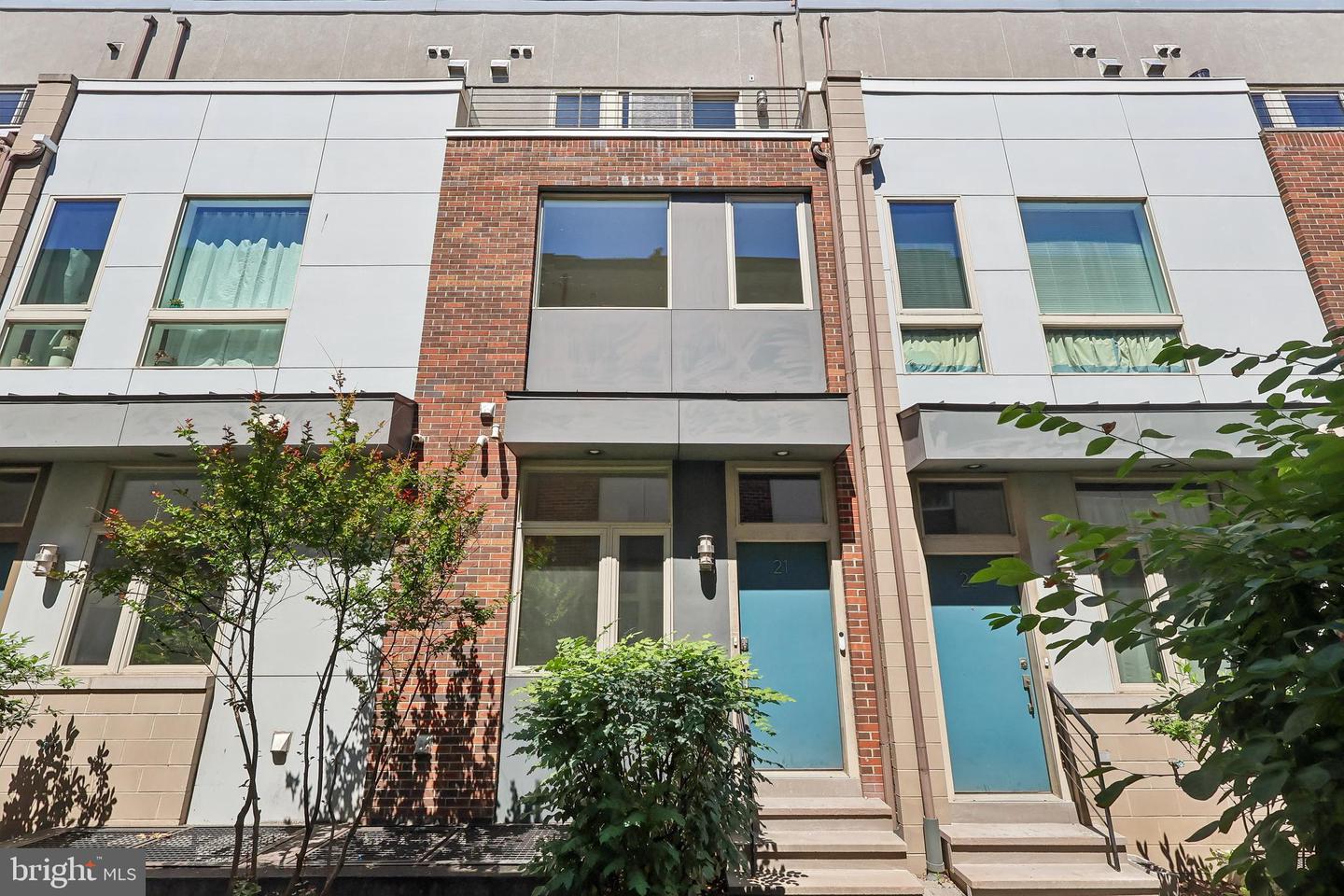 412 N Front Street #21
