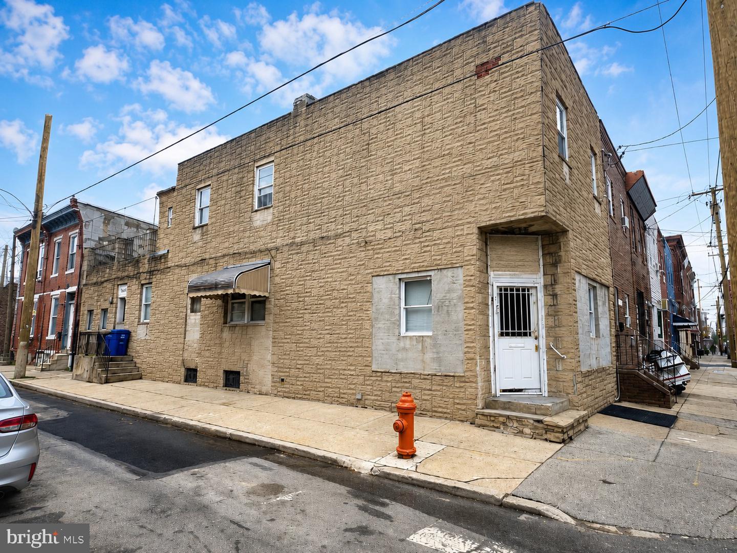 2126 S 8th Street, Philadelphia